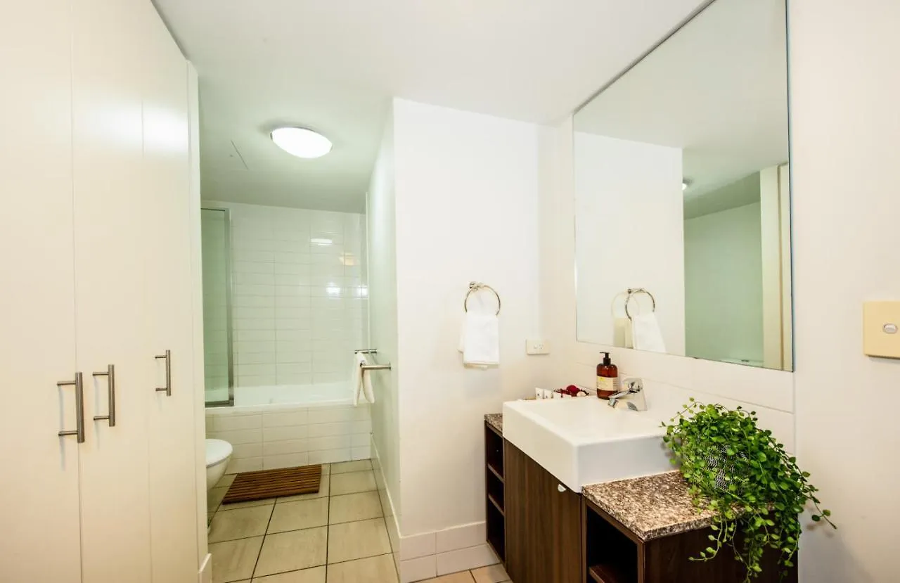 Apartment African Escape On Level 38 - Balcony With Views Brisbane